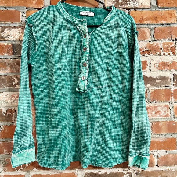 Zenana Washed Out Button-Up Long Sleeve Waffle Knit Tops Size Small - Picture 13 of 15